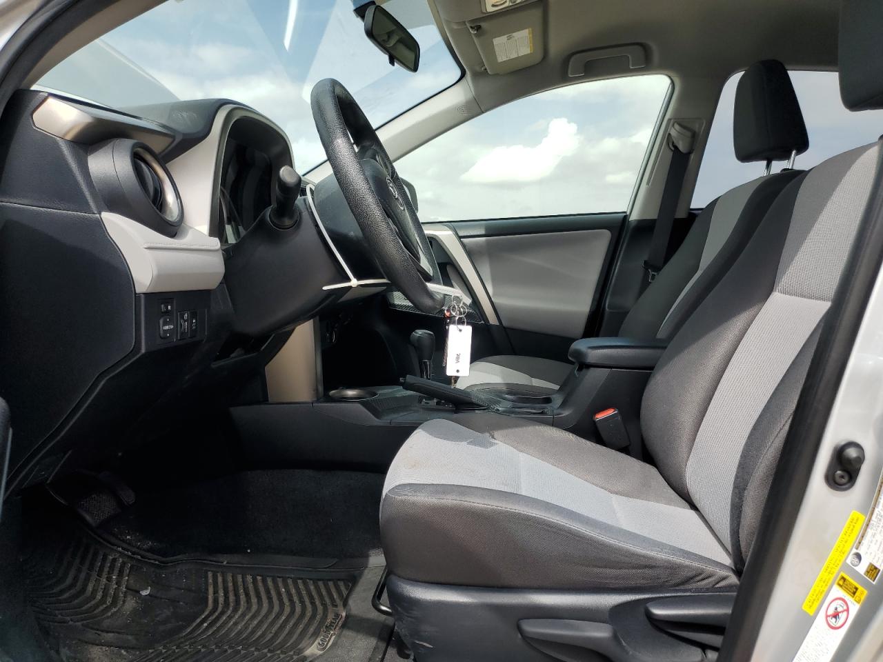 2015 Toyota RAV 4 - Image 7