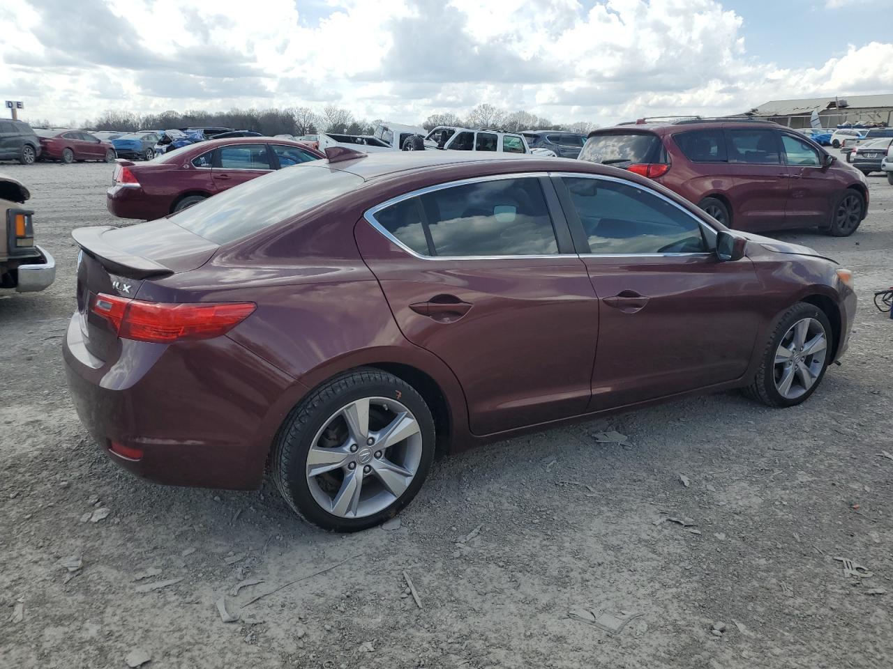 2014 Acura ILX - Image 3