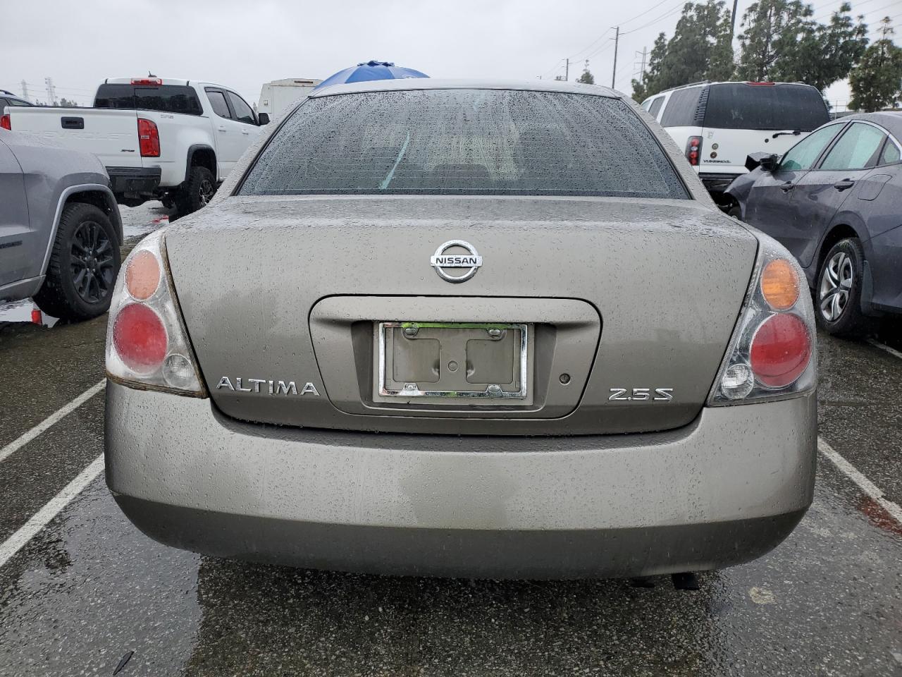 2002 Nissan Altima - Image 6