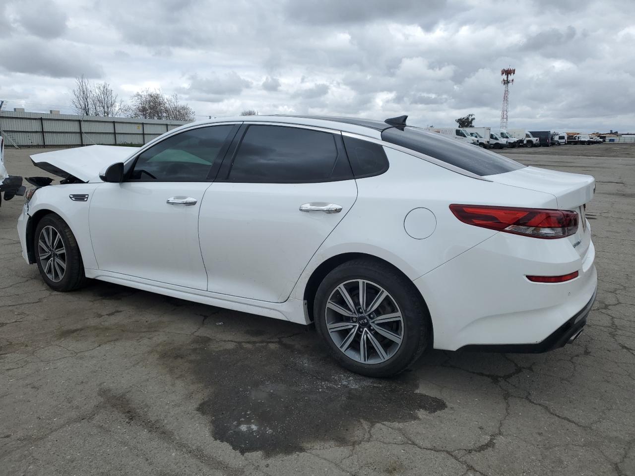 2019 Kia Optima - Image 2