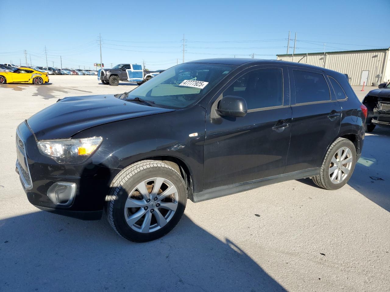 2015 Mitsubishi Outlander - Image 1