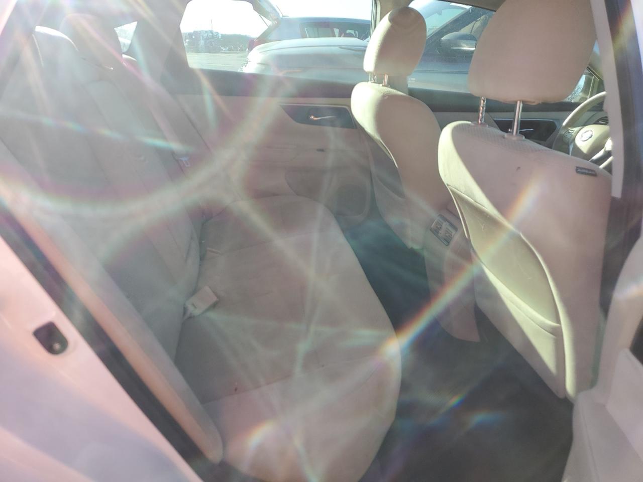 2015 Nissan Altima - Image 10