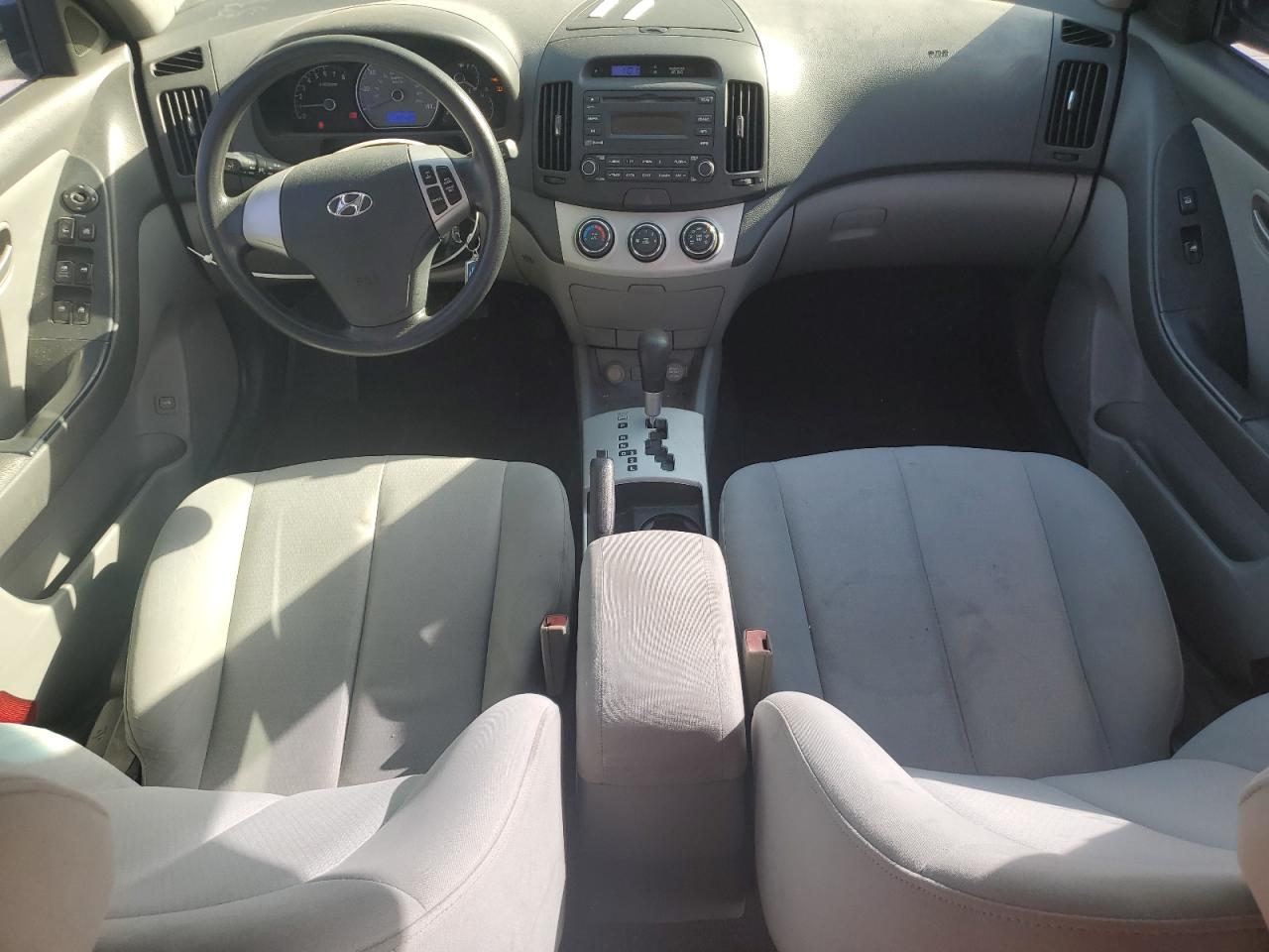 2009 Hyundai Elantra - Image 8