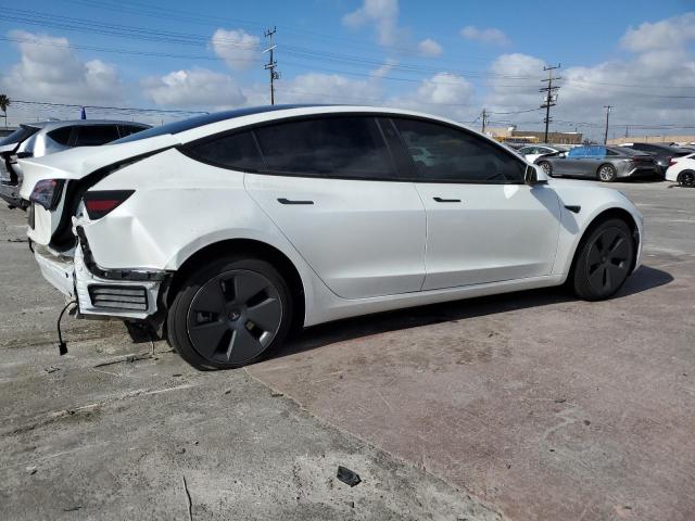  TESLA MODEL 3 2023 Biały