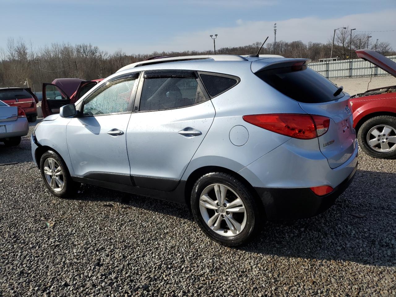 2011 Hyundai Tucson - Image 2