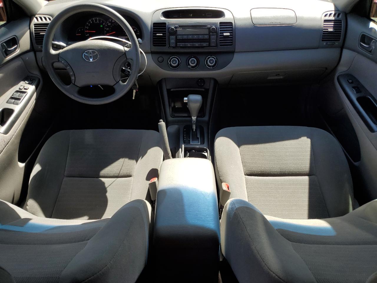 2005 Toyota Camry - Image 8