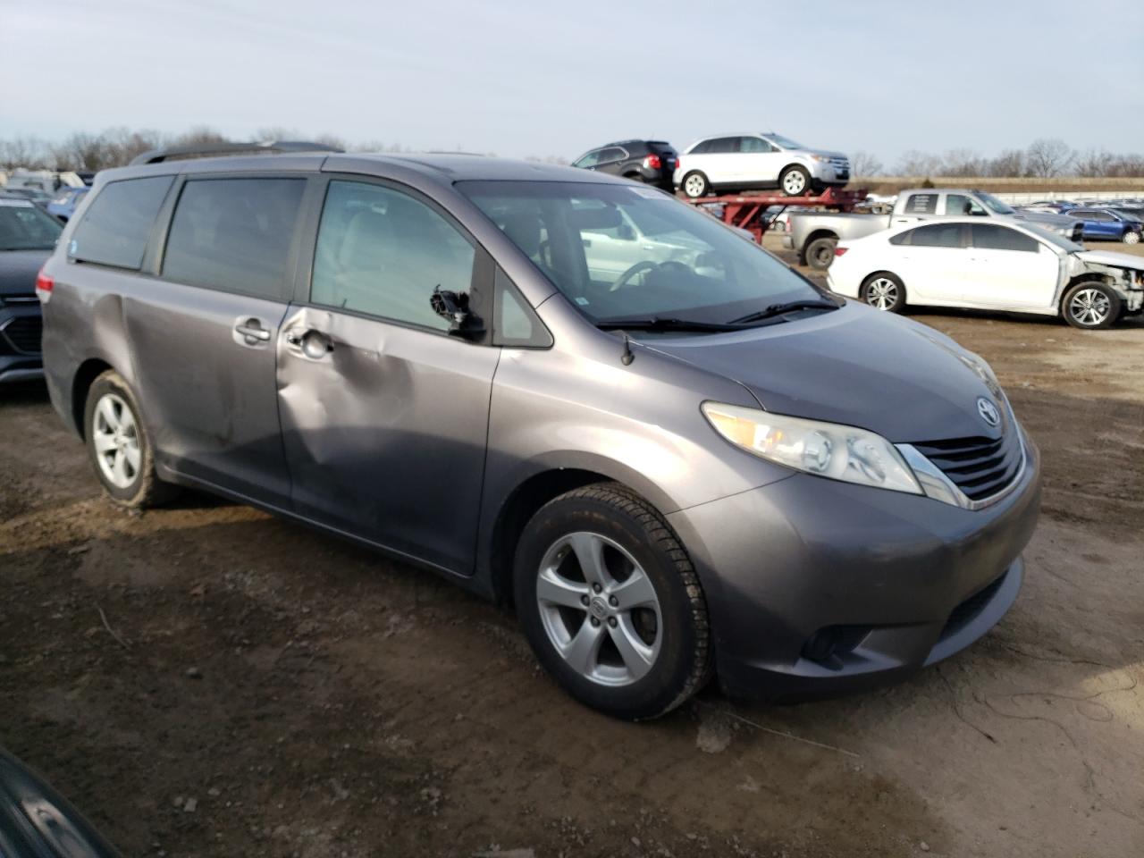 2011 Toyota Sienna - Image 4