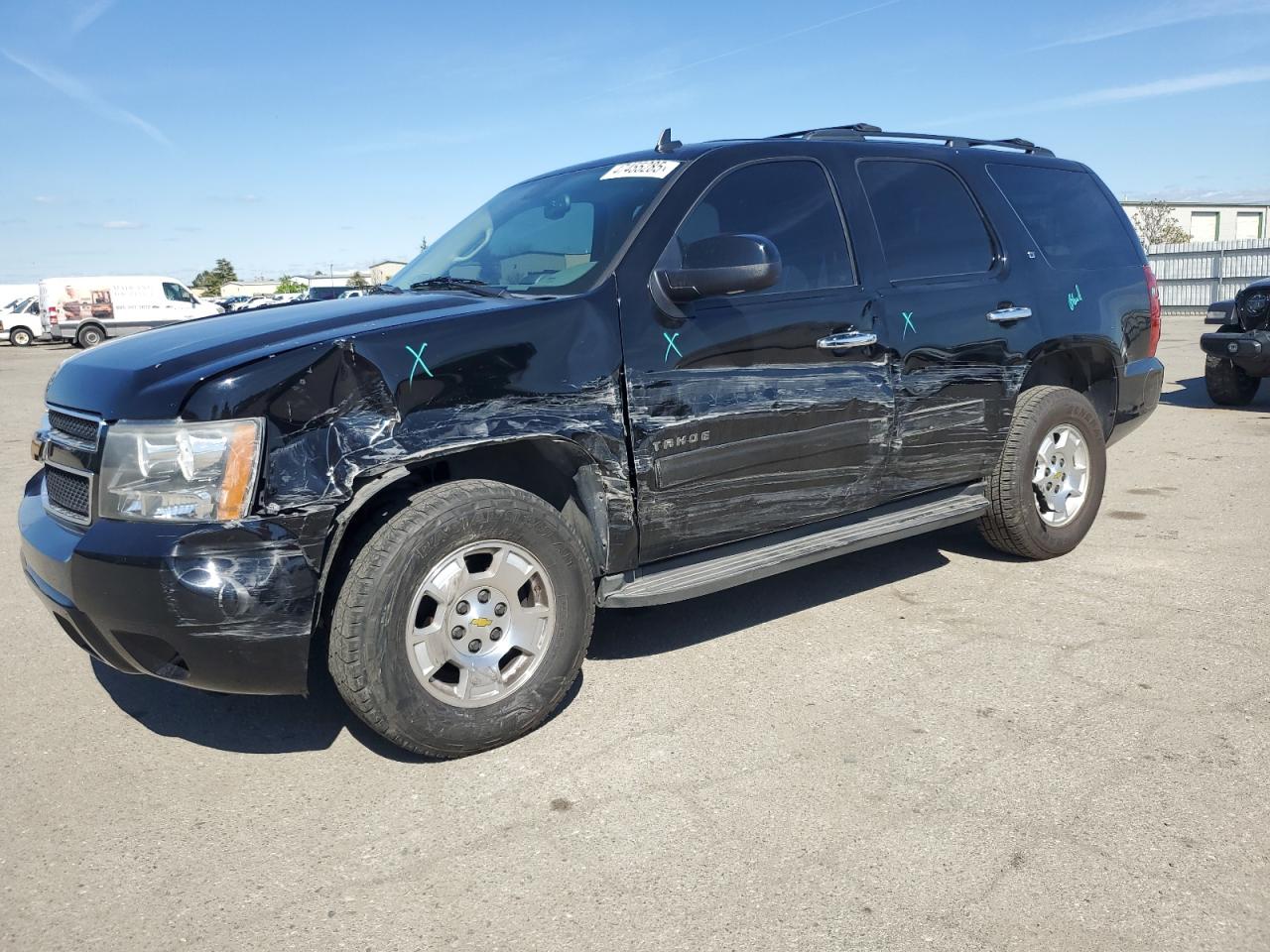 Bakersfield, CA에서 판매 중인 2012 Chevrolet Tahoe K1500 Lt - Side