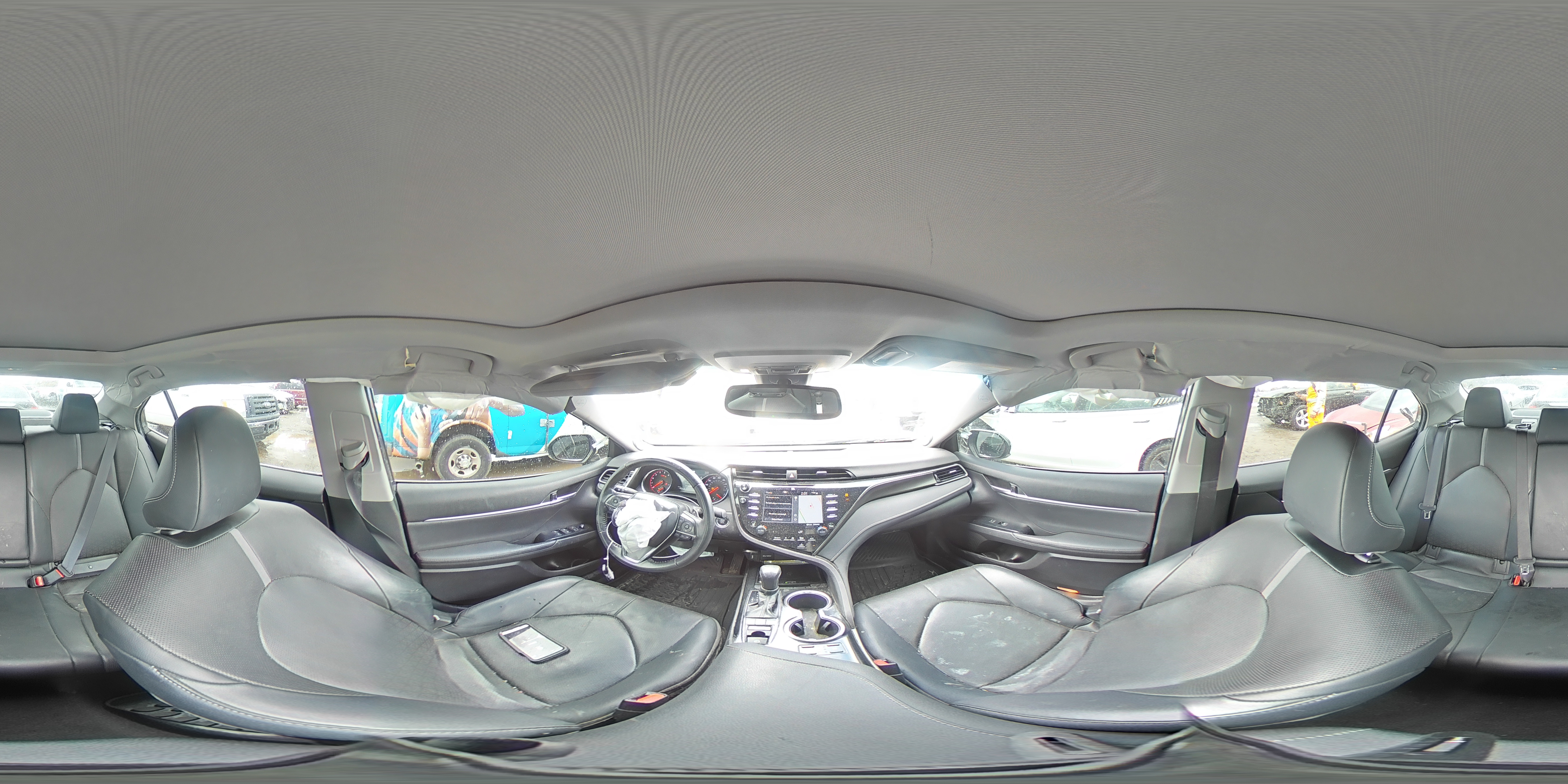 2020 Toyota Camry - Image 13