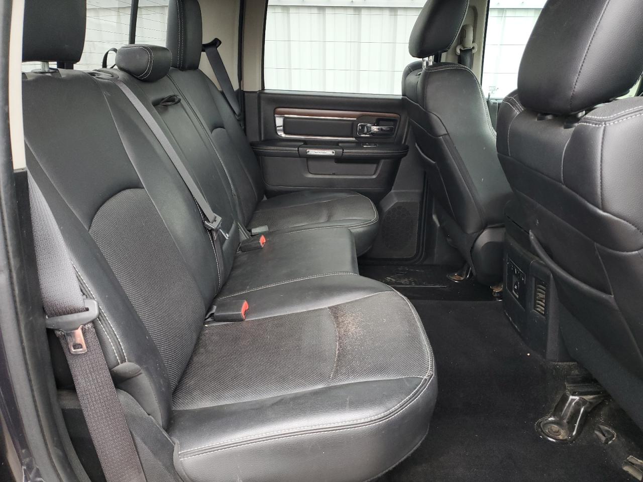 2015 RAM 1500 - Image 11