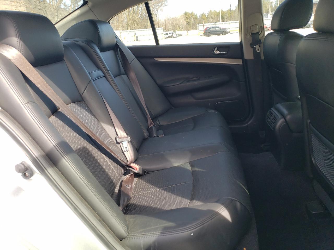 2013 Infiniti G - Image 10