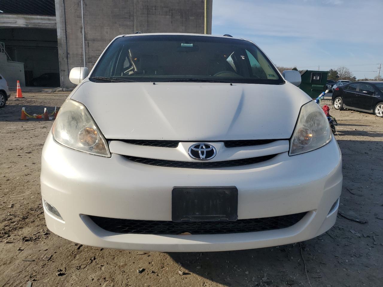 2008 Toyota Sienna - Image 5