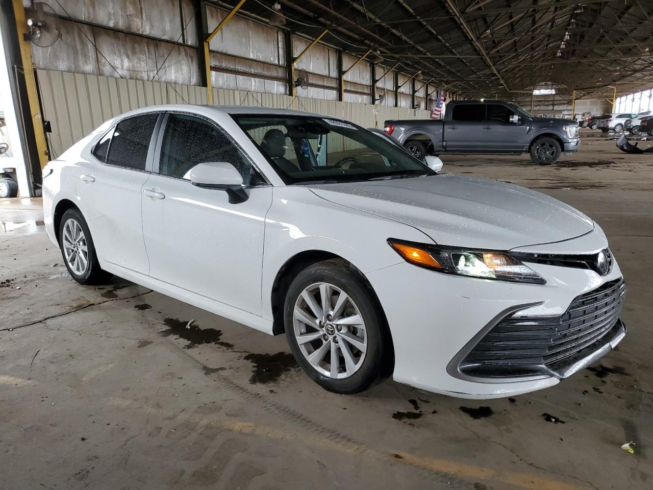 2023 Toyota Camry - Image 4