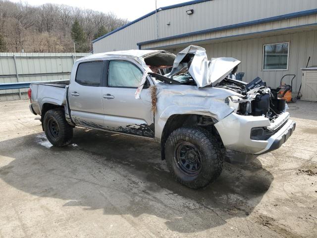  TOYOTA TACOMA 2021 Srebrny