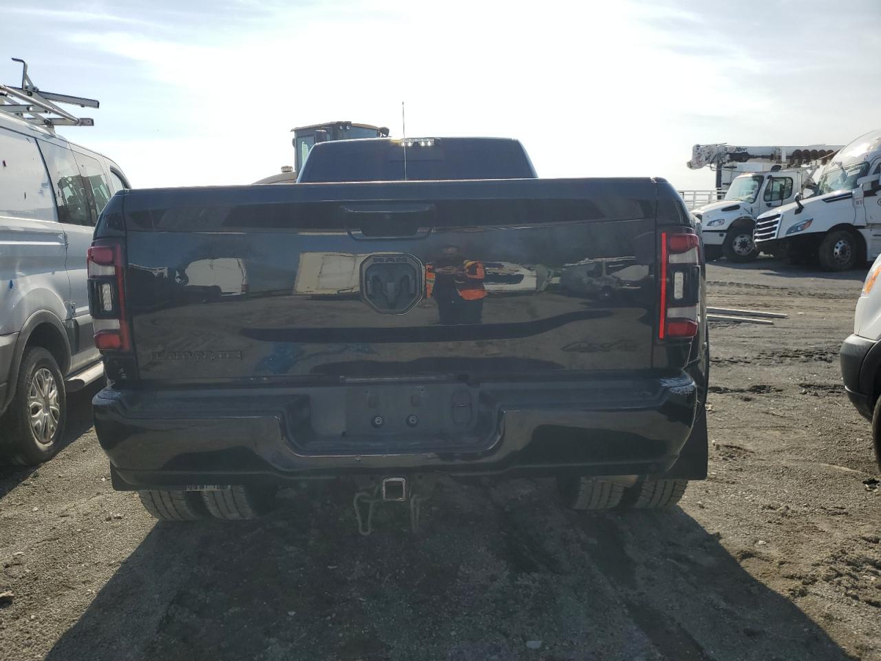 2020 RAM 3500 - Image 6