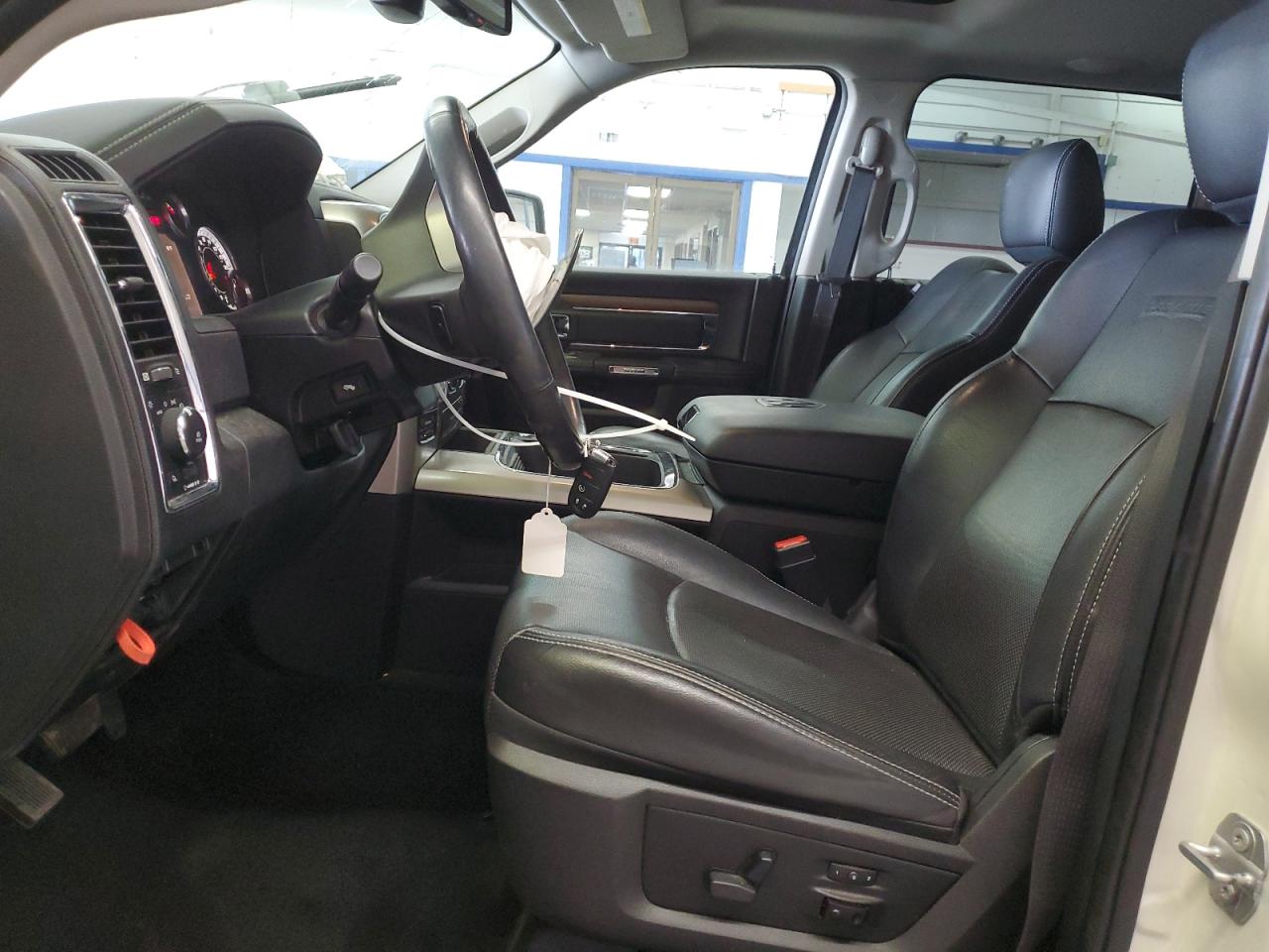 2016 RAM 1500 - Image 7