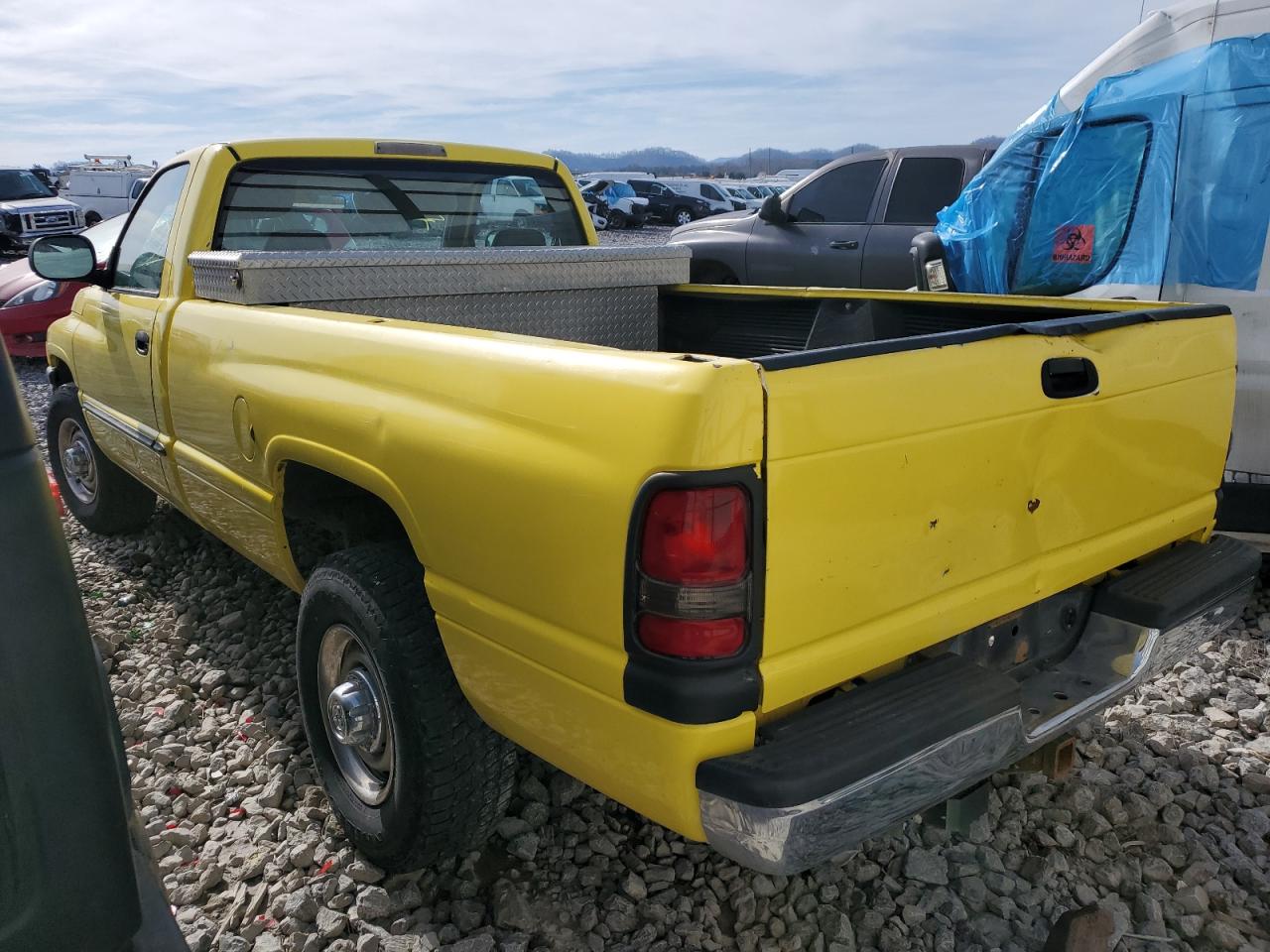 2000 Dodge RAM - Image 2