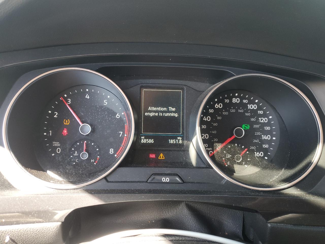 2018 Volkswagen Tiguan - Image 9