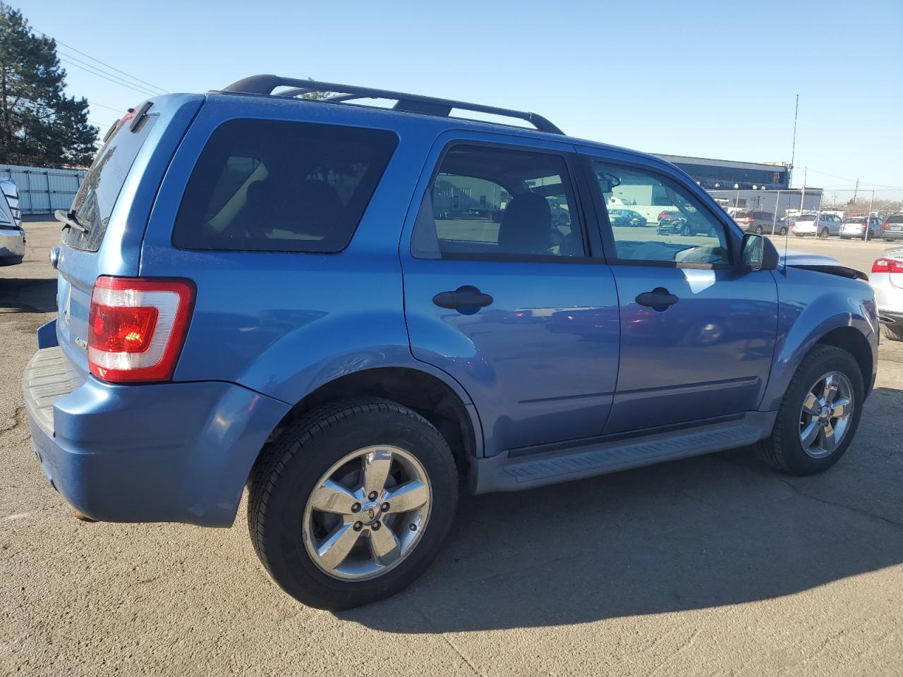 2009 Ford Escape - Image 3