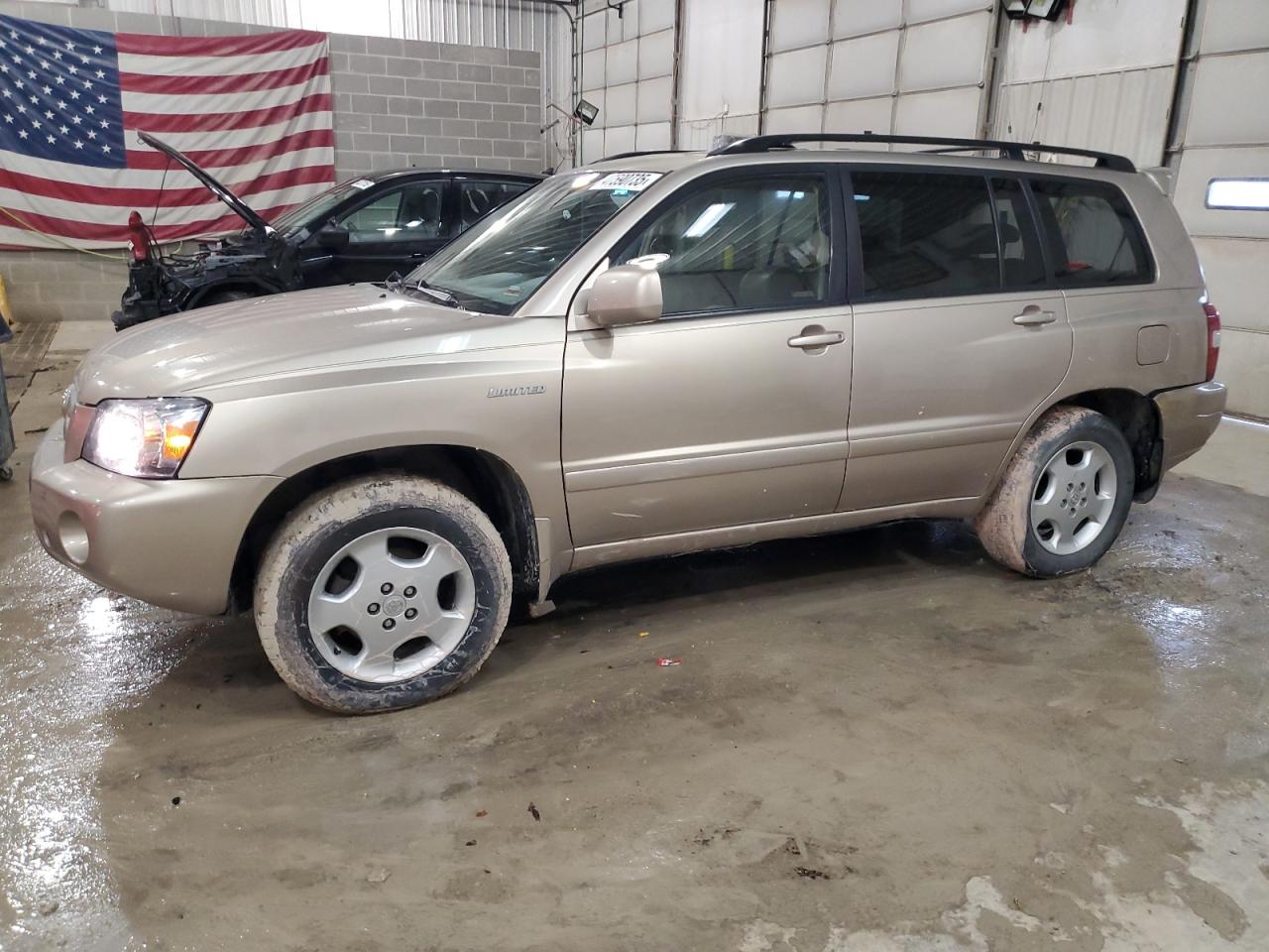 2005 Toyota Highlander - Image 1