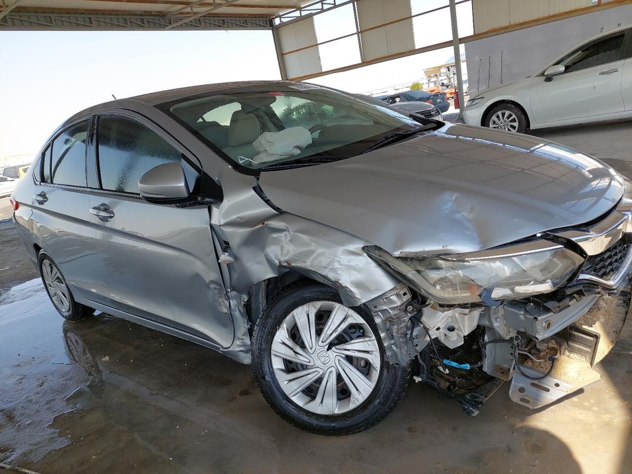 MRHGM6628JT031042 - 2018 Honda CITY - #48086065