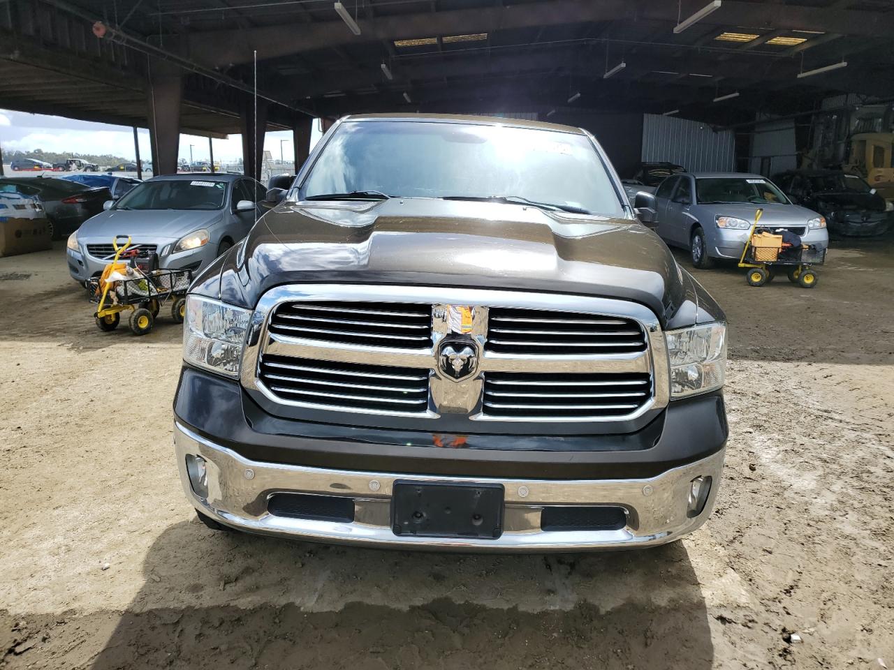 2014 RAM 1500 - Image 5