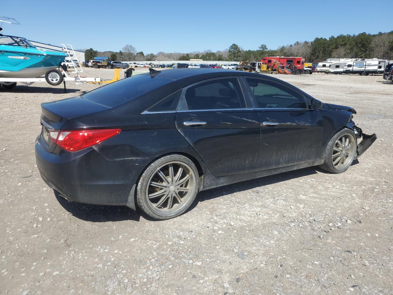 2011 Hyundai Sonata - Image 3