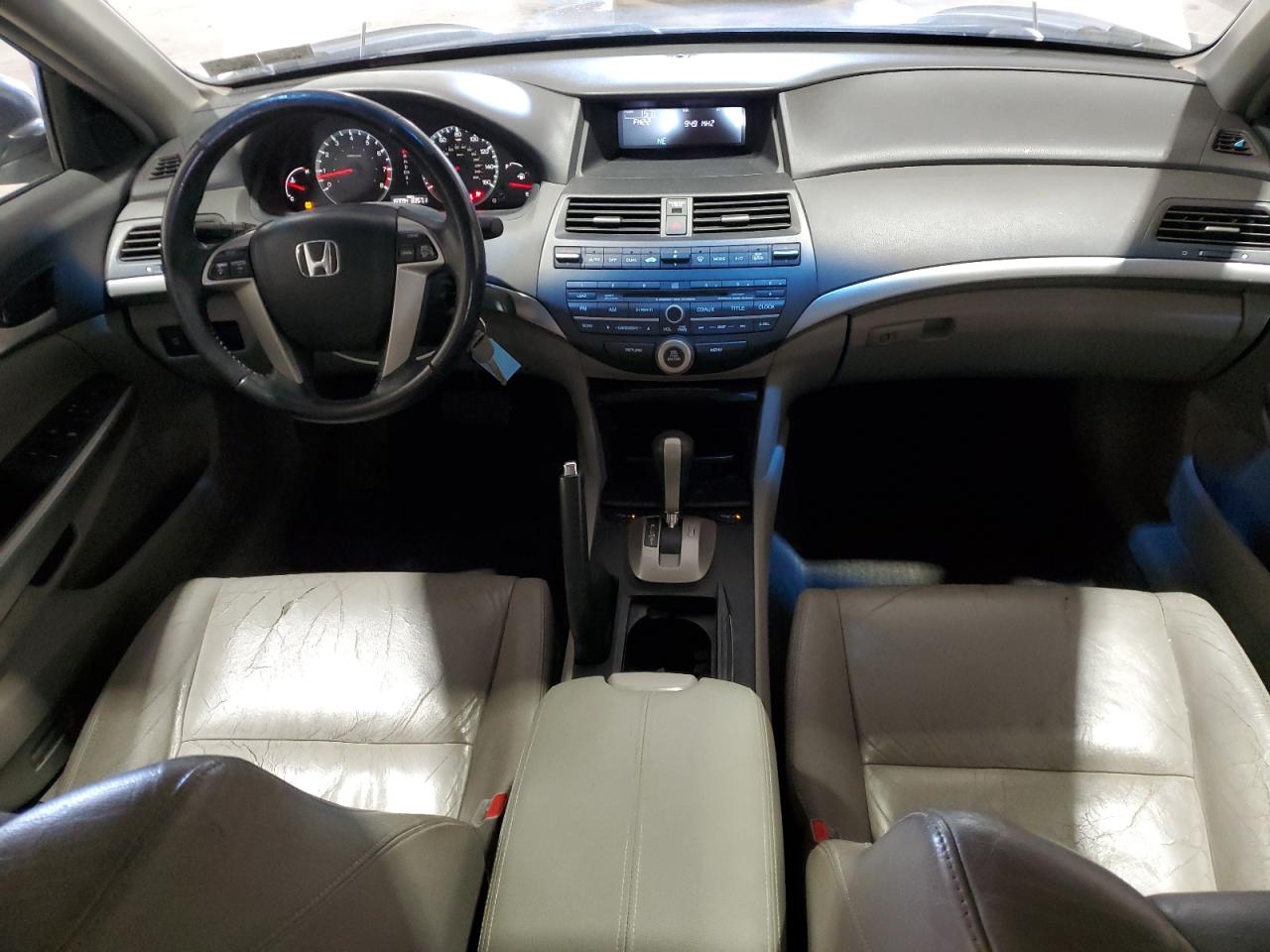 2009 Honda Accord - Image 8