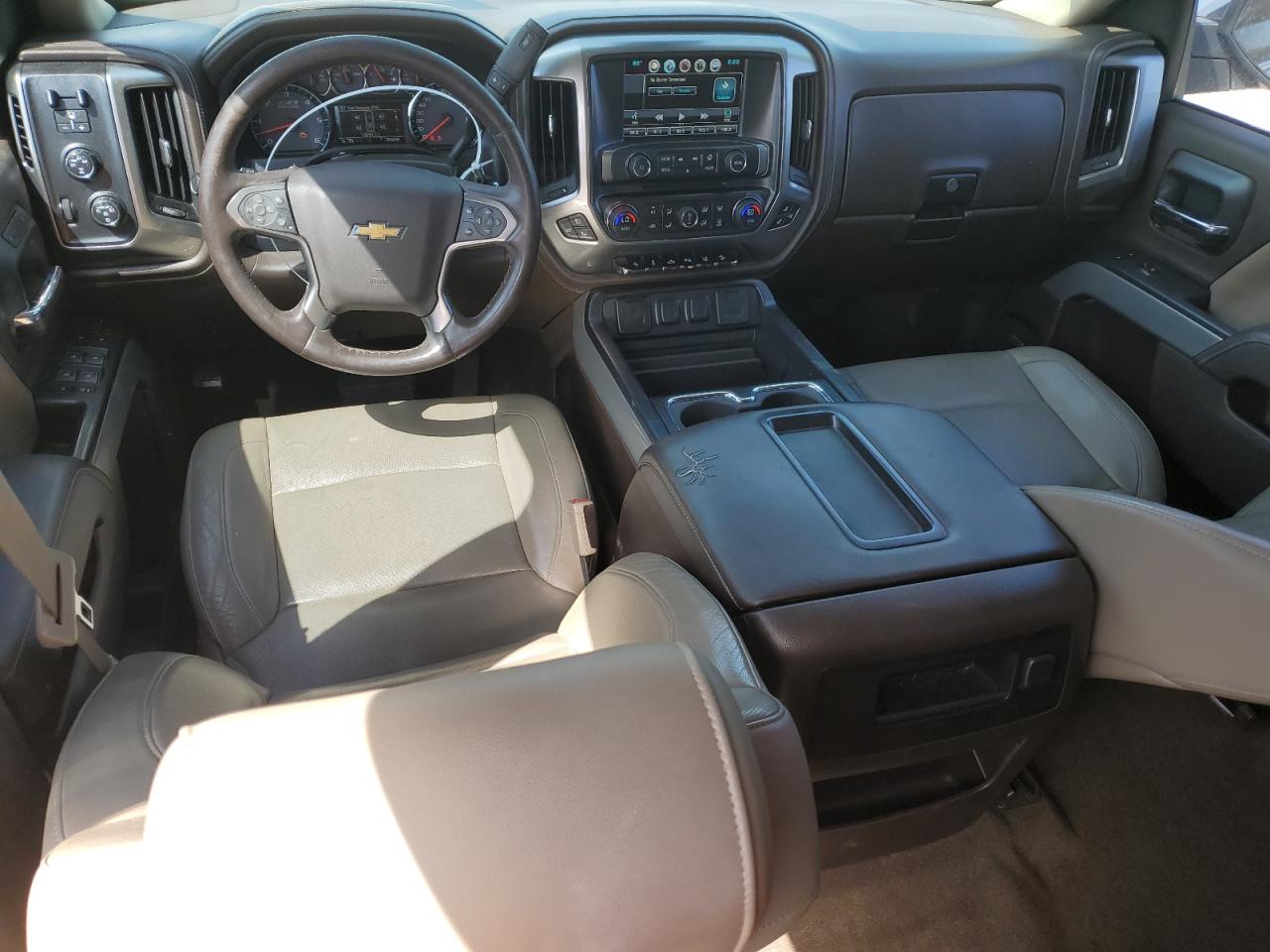2015 Chevrolet Silverado - Image 8