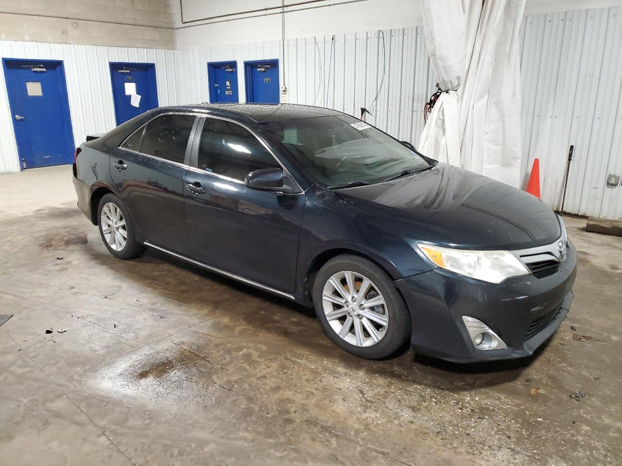 2012 Toyota Camry - Image 4