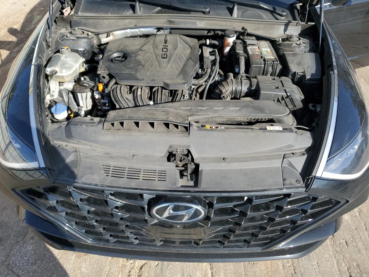 2022 Hyundai Sonata - Image 11
