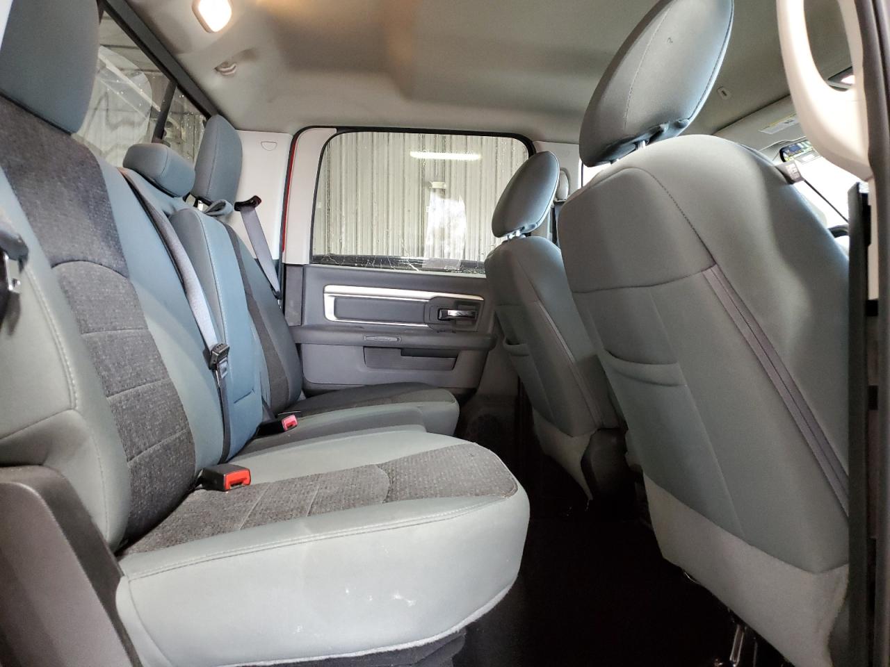 2019 RAM 1500 - Image 10