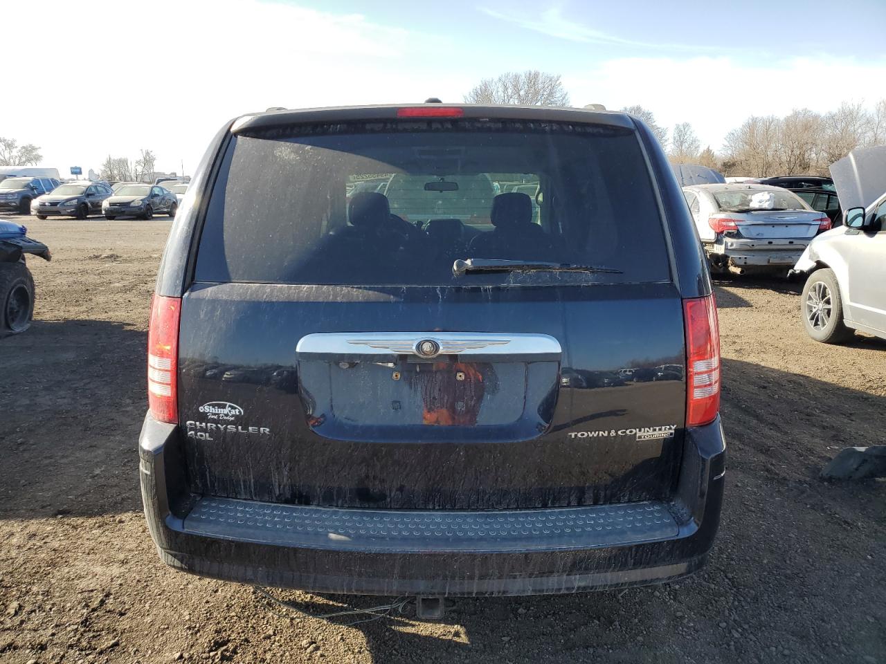 2010 Chrysler Town & Country - Image 6