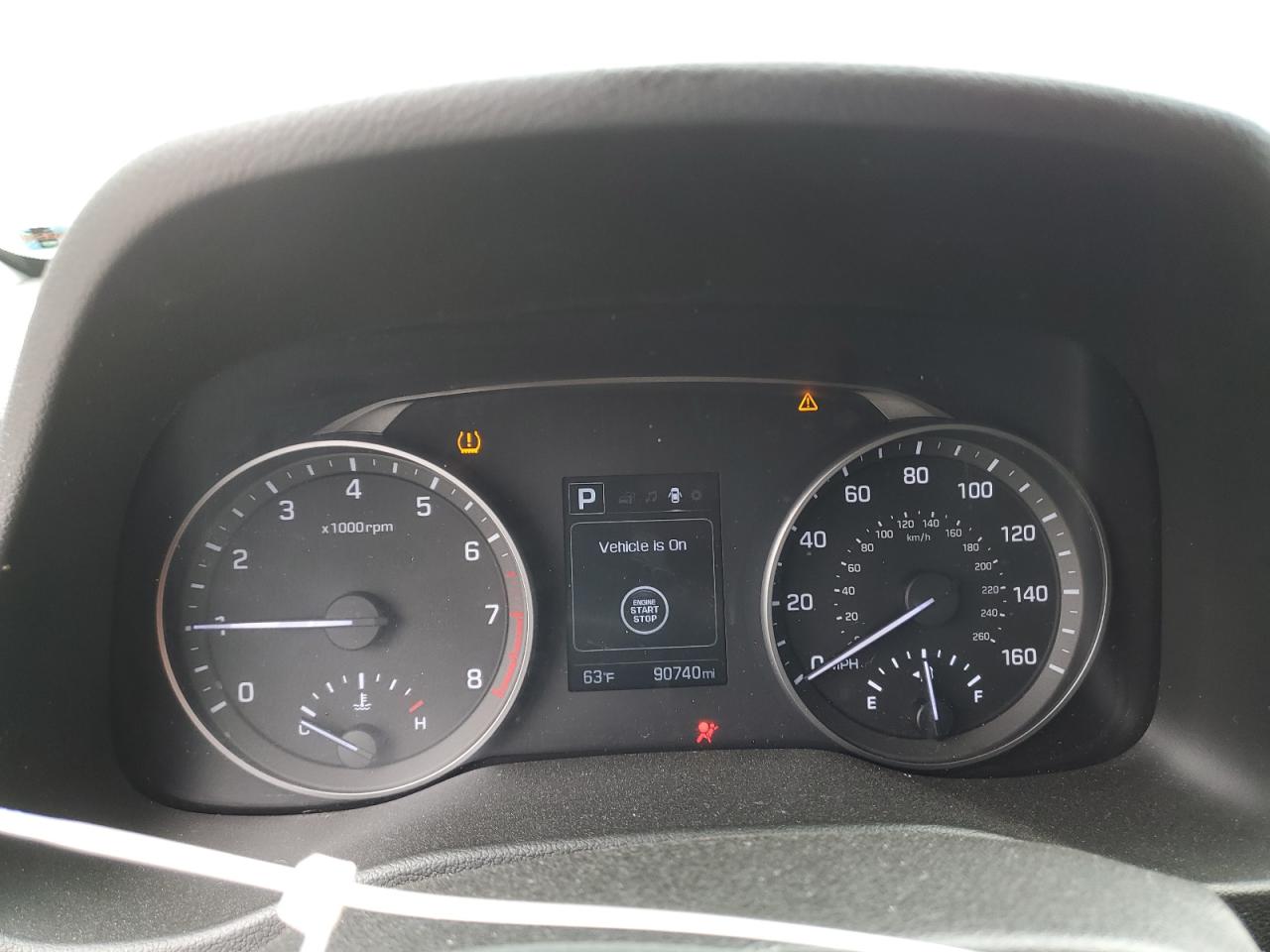 2018 Hyundai Elantra - Image 9