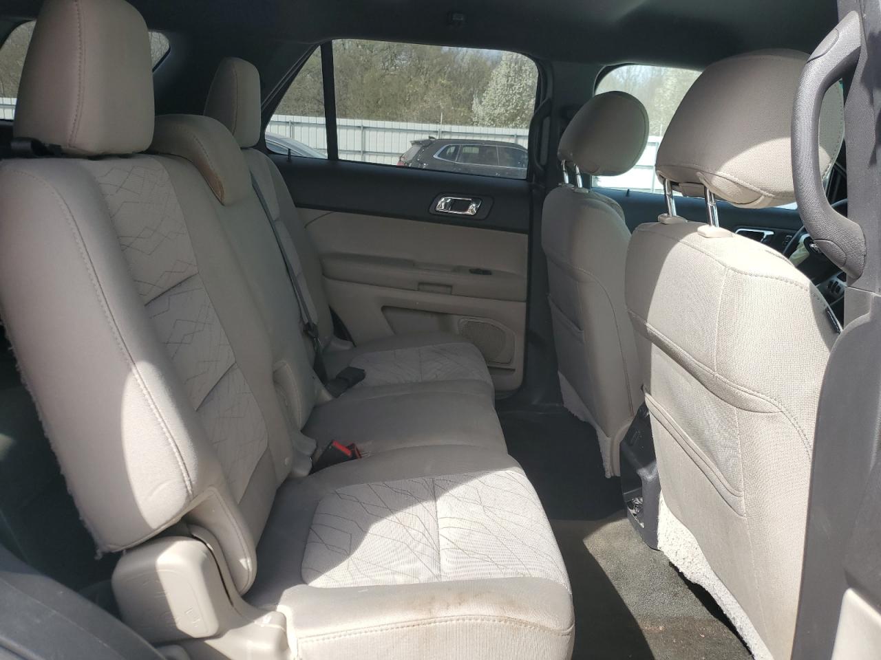 2014 Ford Explorer - Image 11