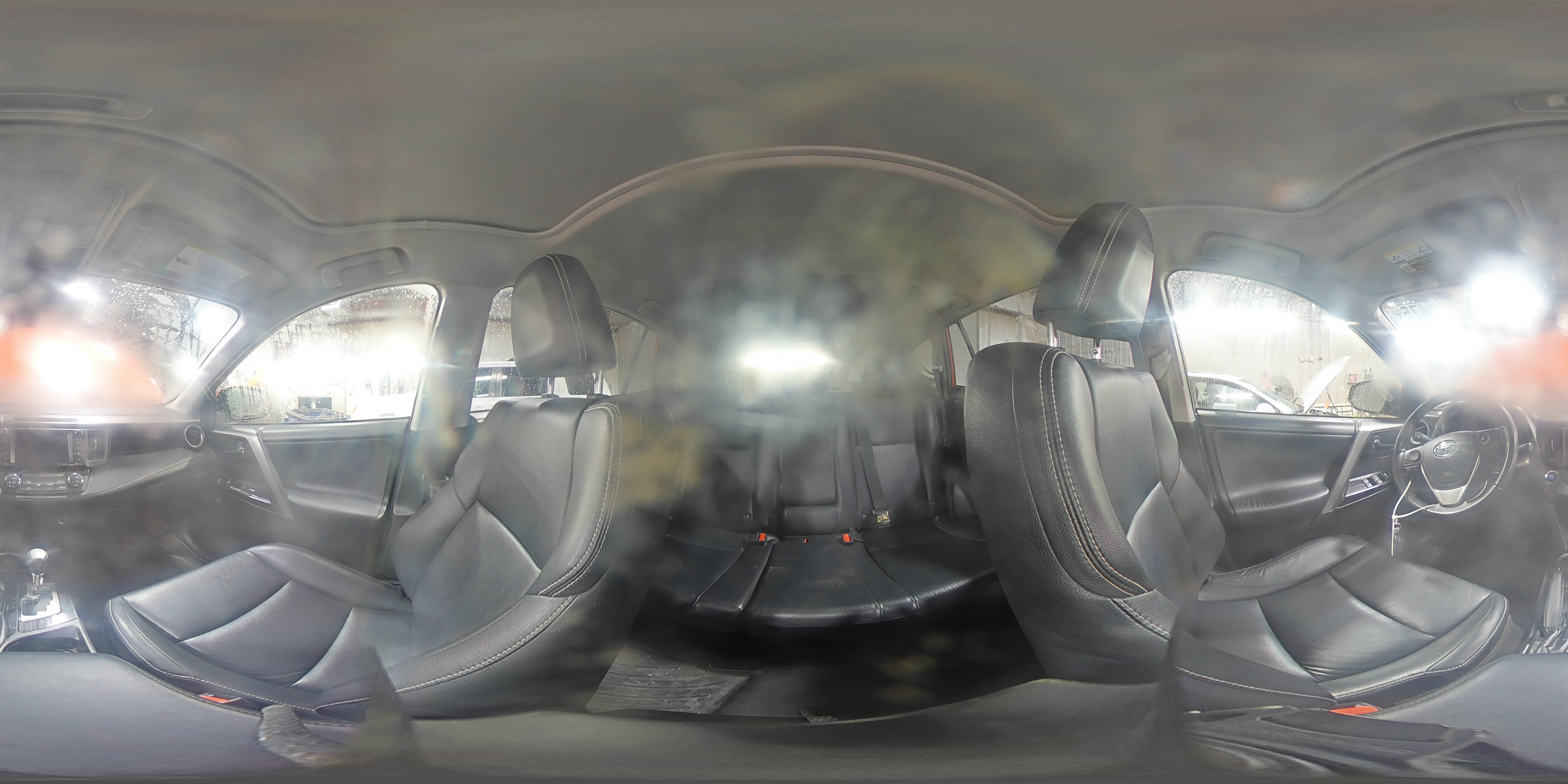 2016 Toyota RAV 4 - Image 15