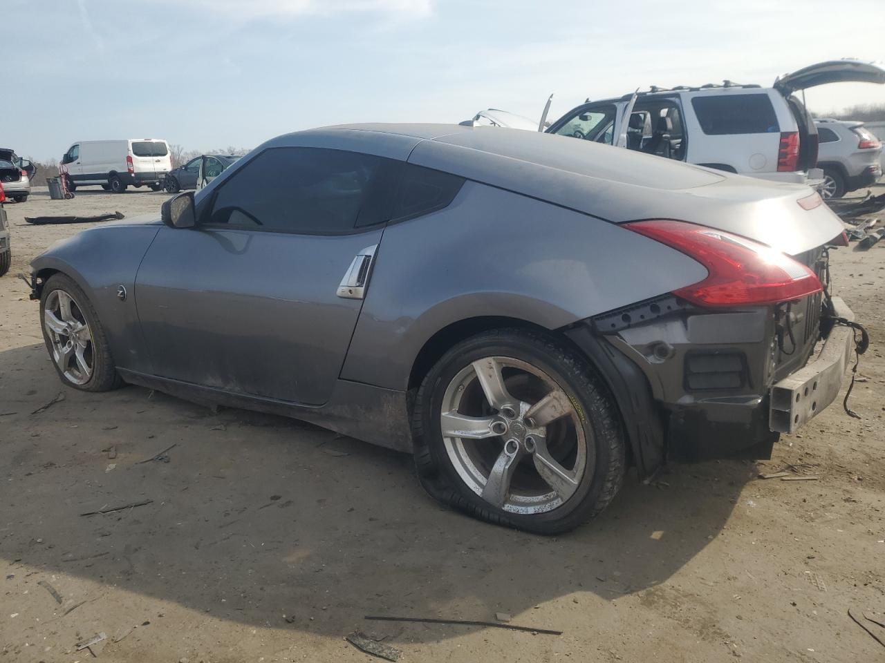 2012 Nissan 370Z - Image 2