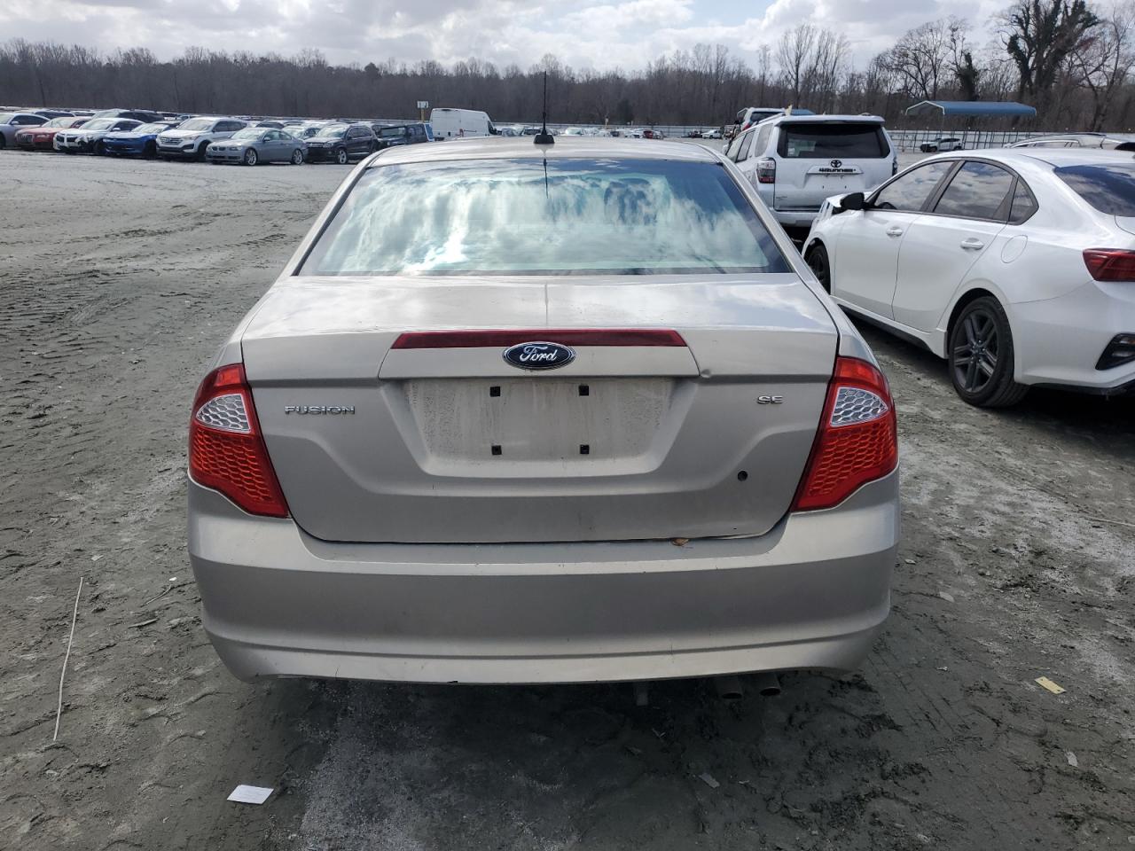 2010 Ford Fusion - Image 6
