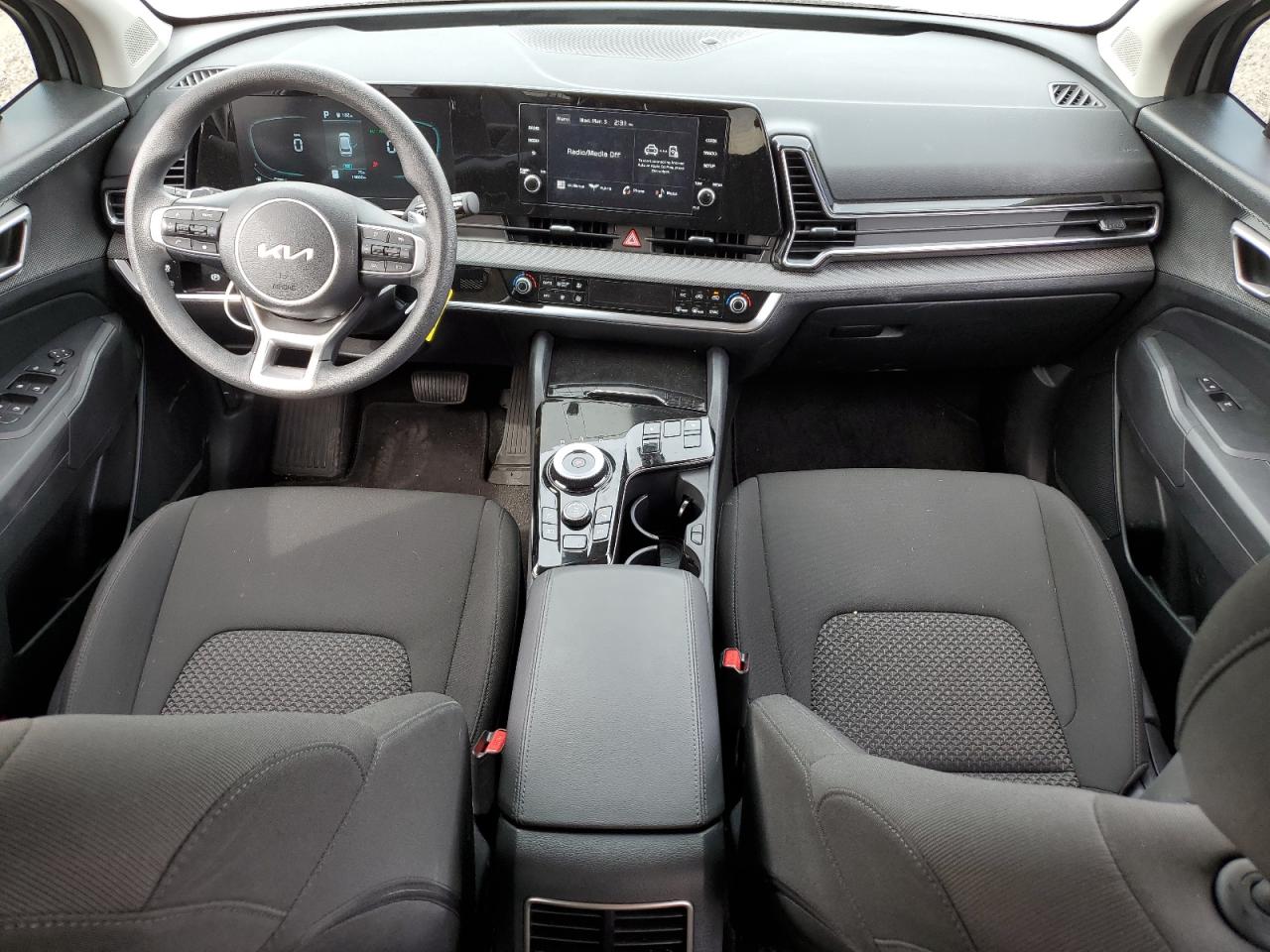 2024 Kia Sportage - Image 8