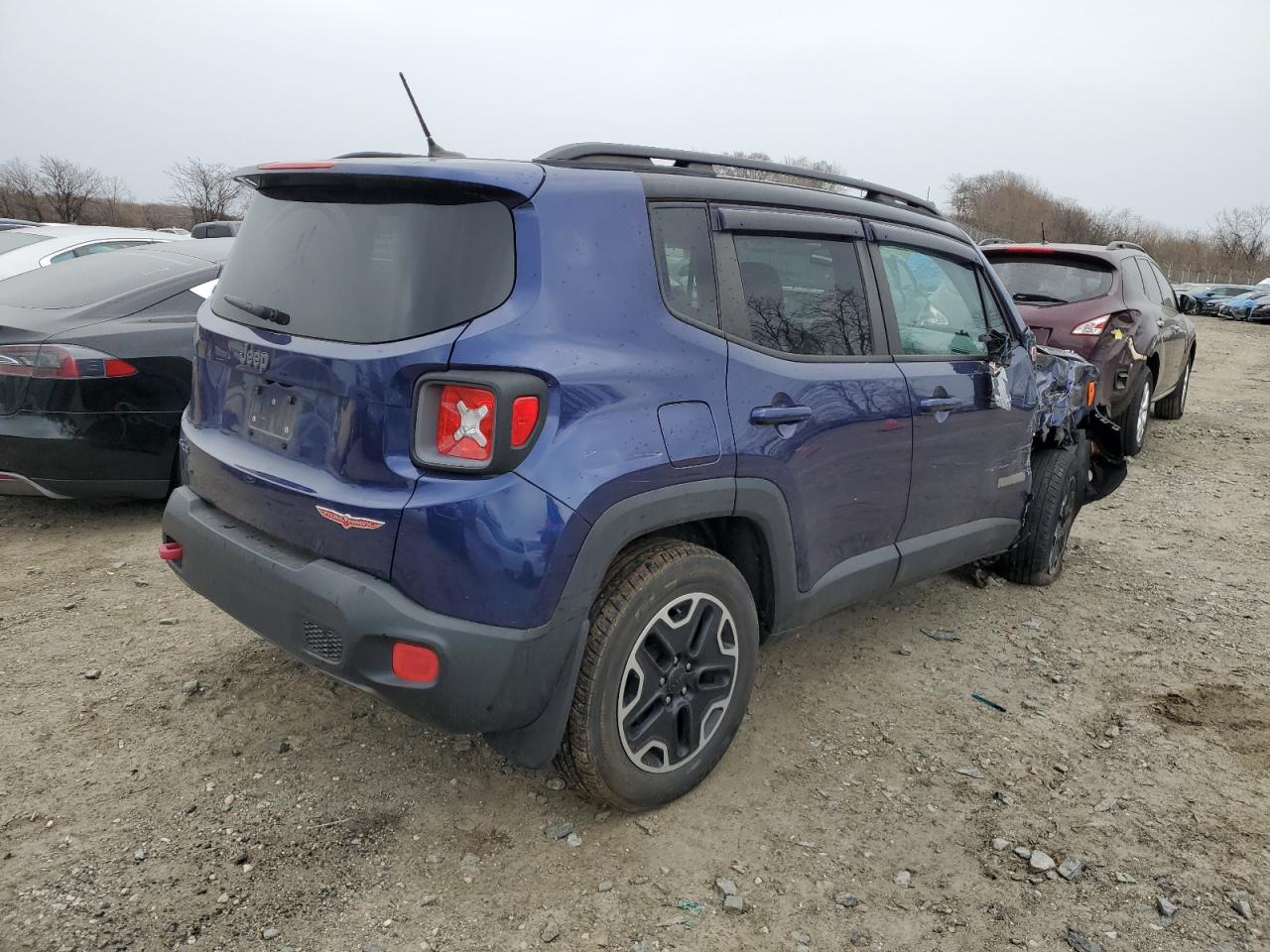 2016 Jeep Renegade - Image 3