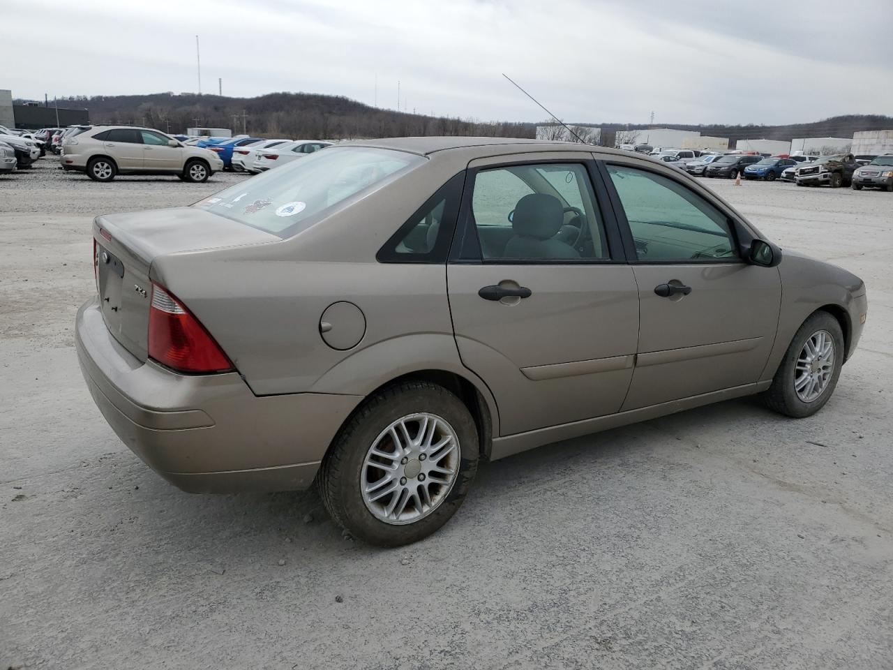 2005 Ford Focus - Image 3