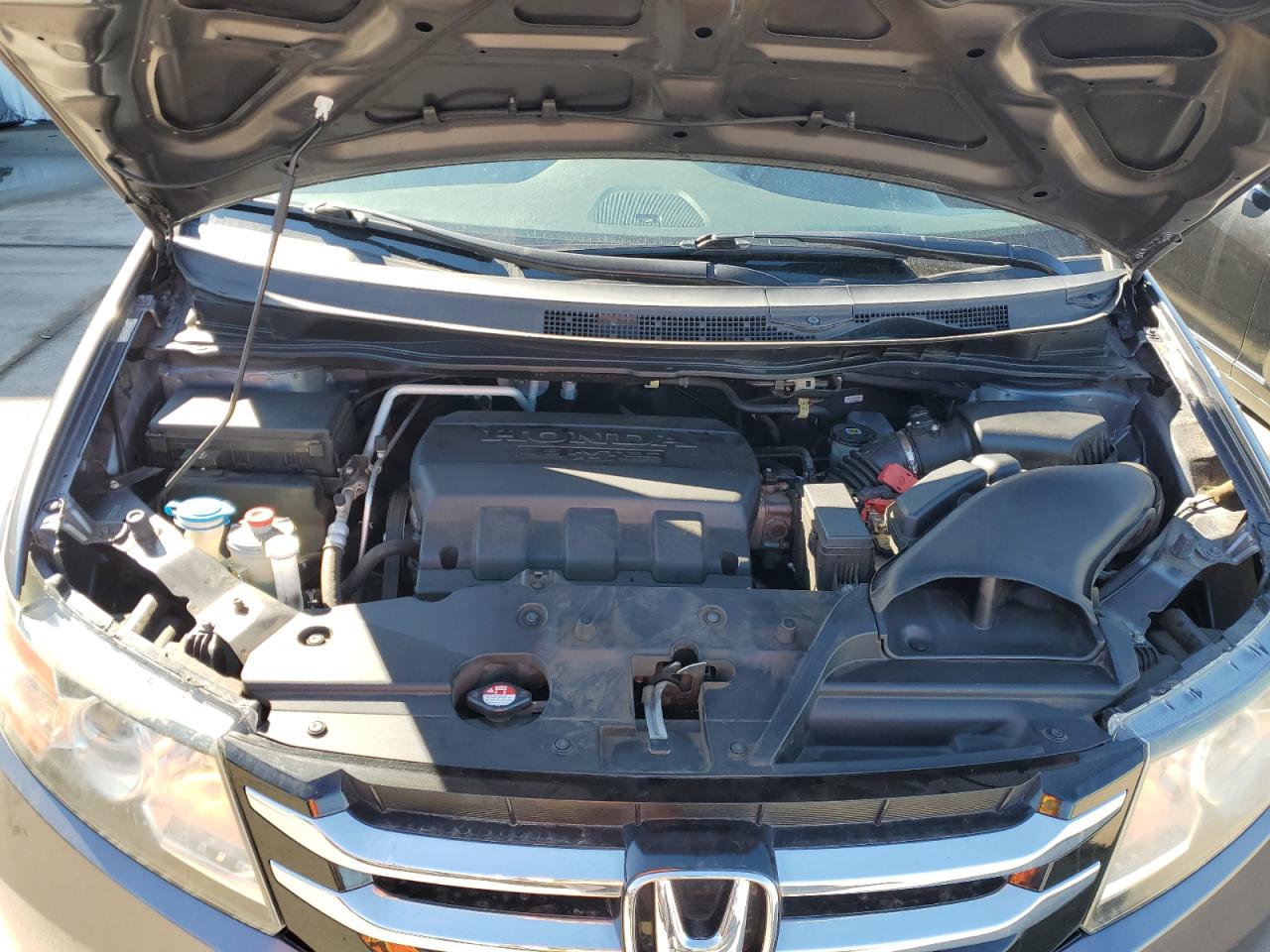 2015 Honda Odyssey - Image 12