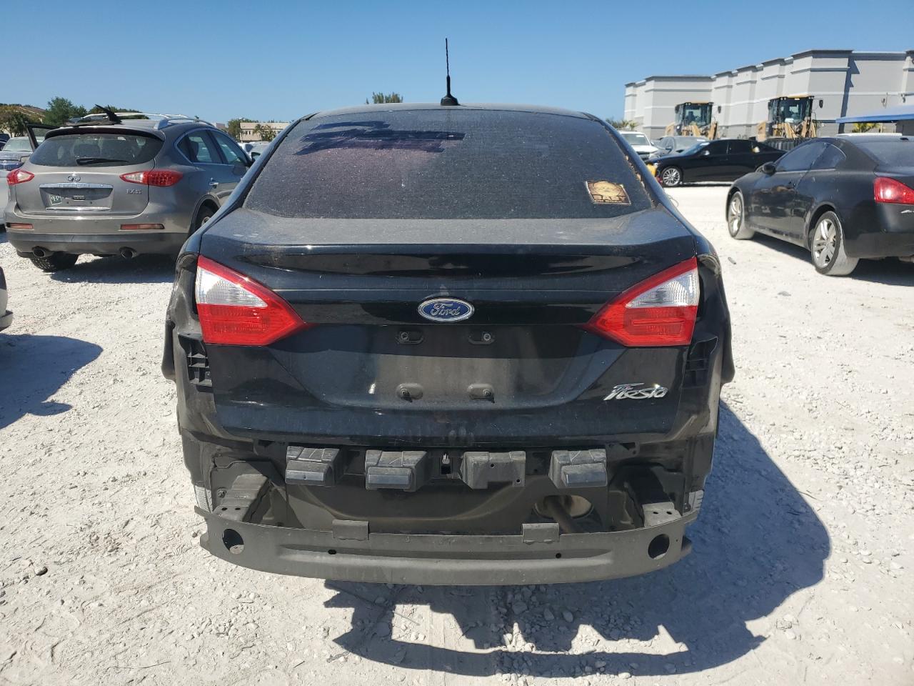 2016 Ford Fiesta - Image 6