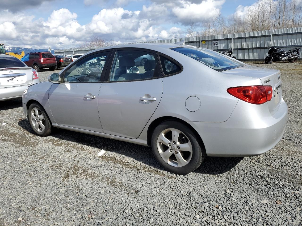 2009 Hyundai Elantra - Image 2