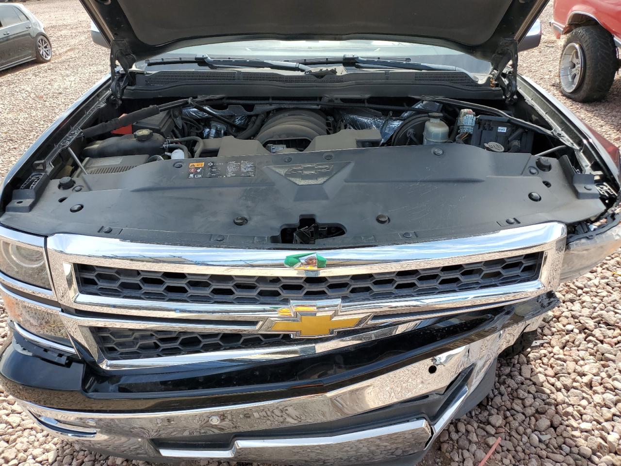 2014 Chevrolet Silverado - Image 11