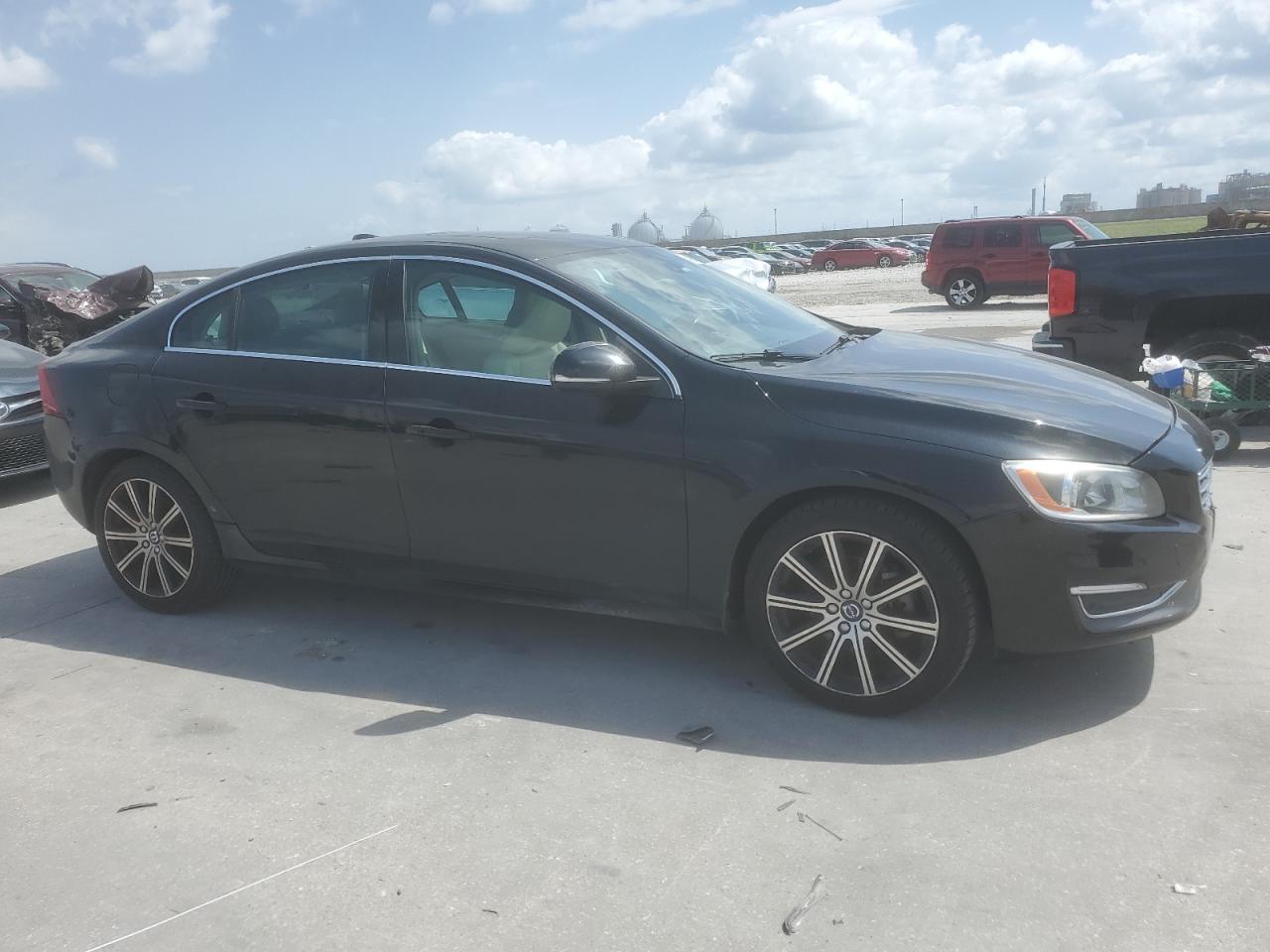 2018 Volvo S60 - Image 4