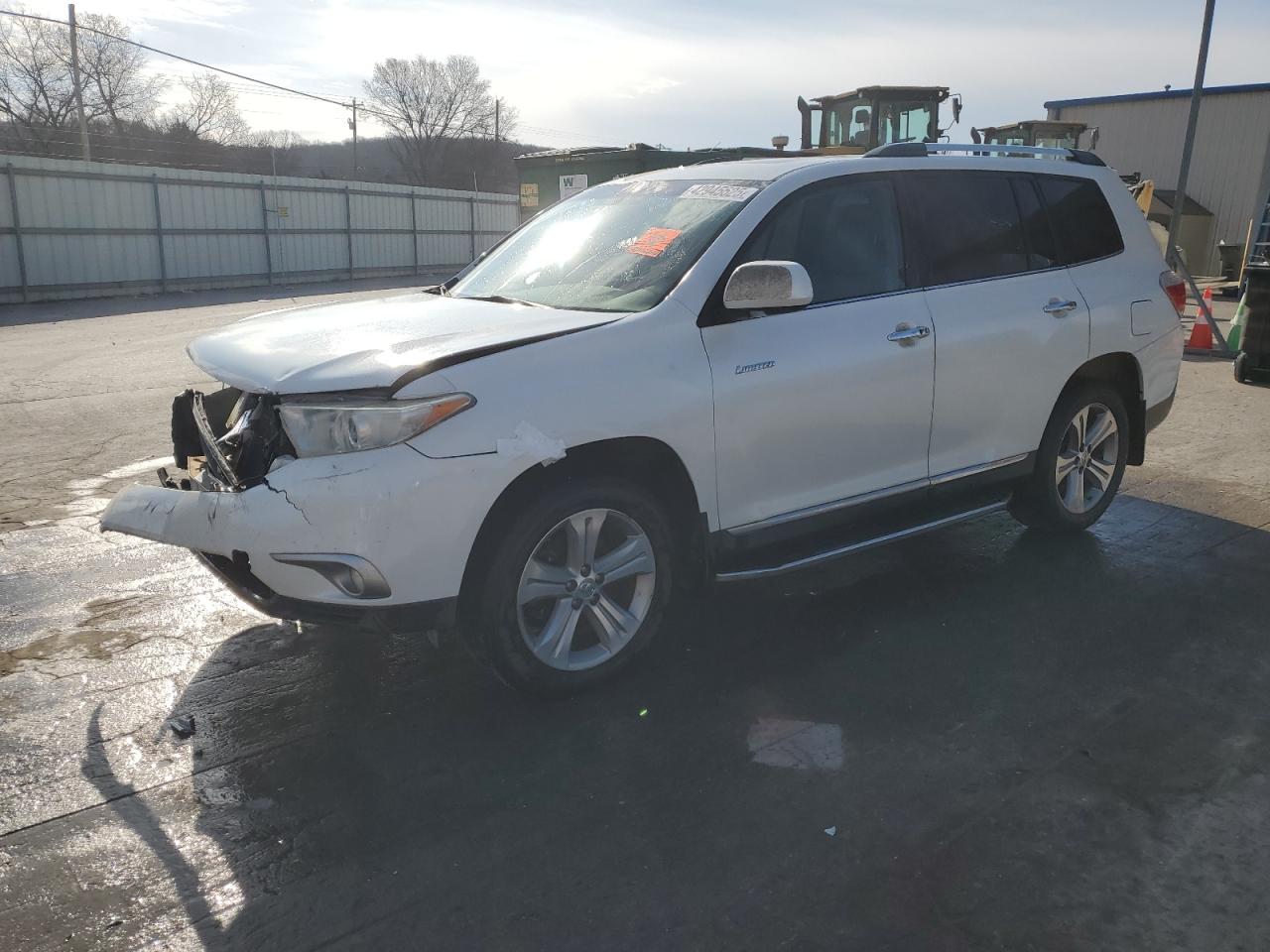 2013 Toyota Highlander - Image 1