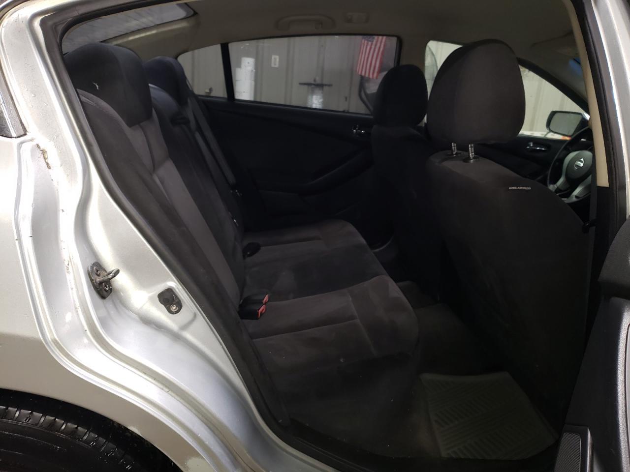 2008 Nissan Altima - Image 10