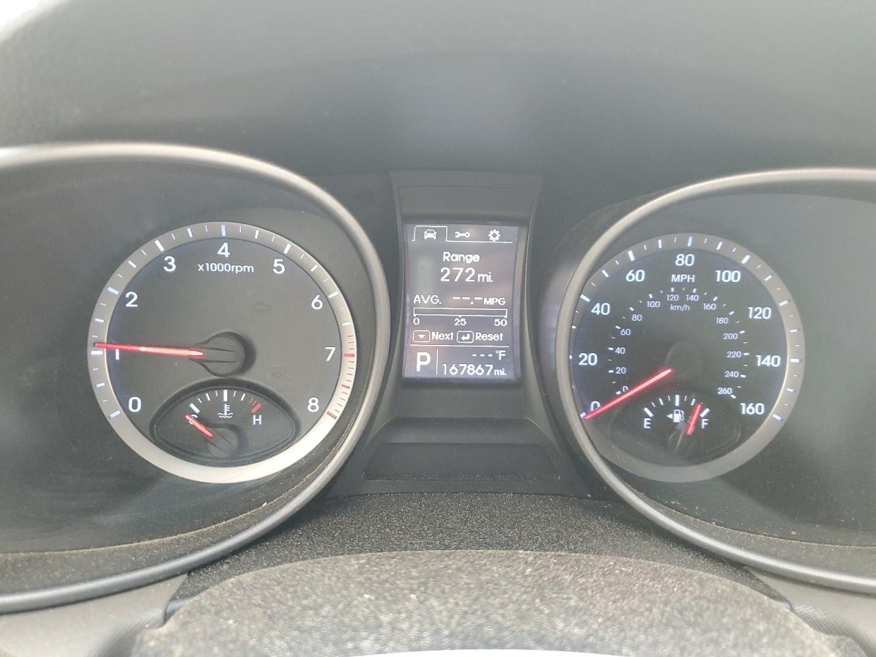 2015 Hyundai Santa Fe - Image 9
