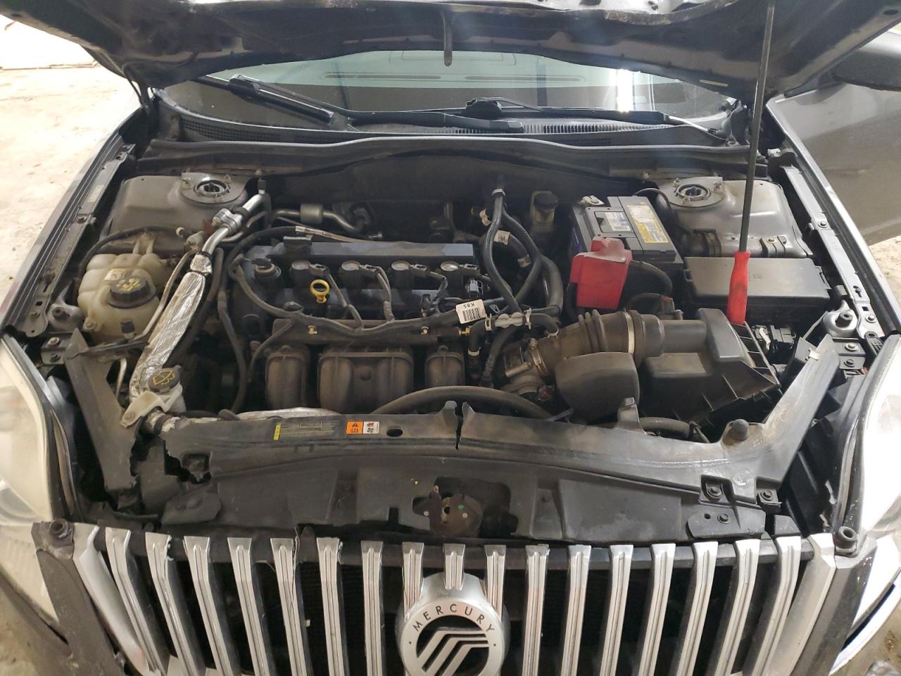 2010 Mercury Milan - Image 11